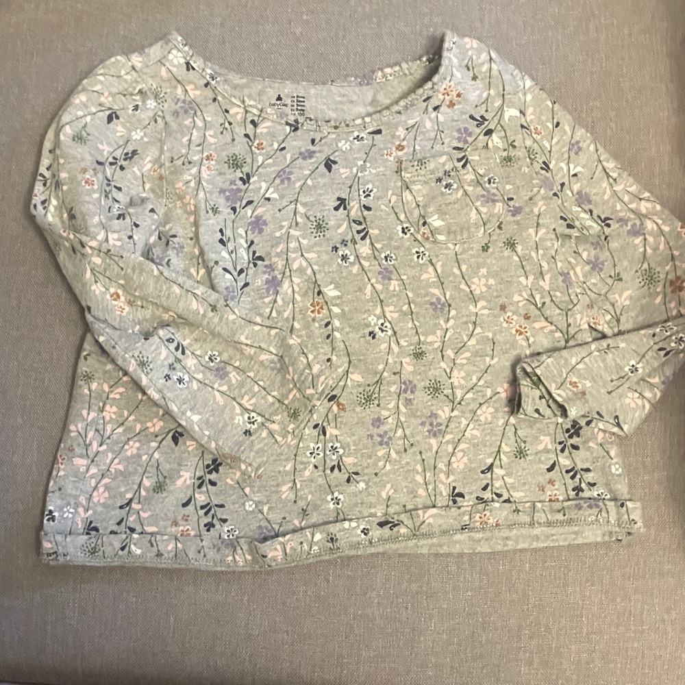GAP Gray Floral Long Sleeve Top